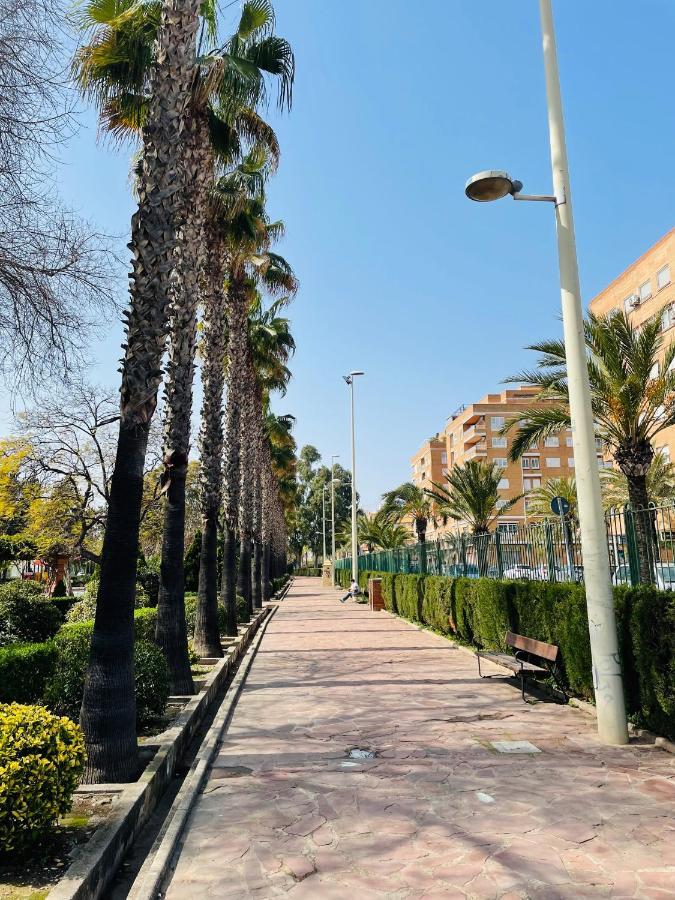 Cozy 2-Bedroom Serviced Apartment With Netflix Sagunto Eksteriør bilde