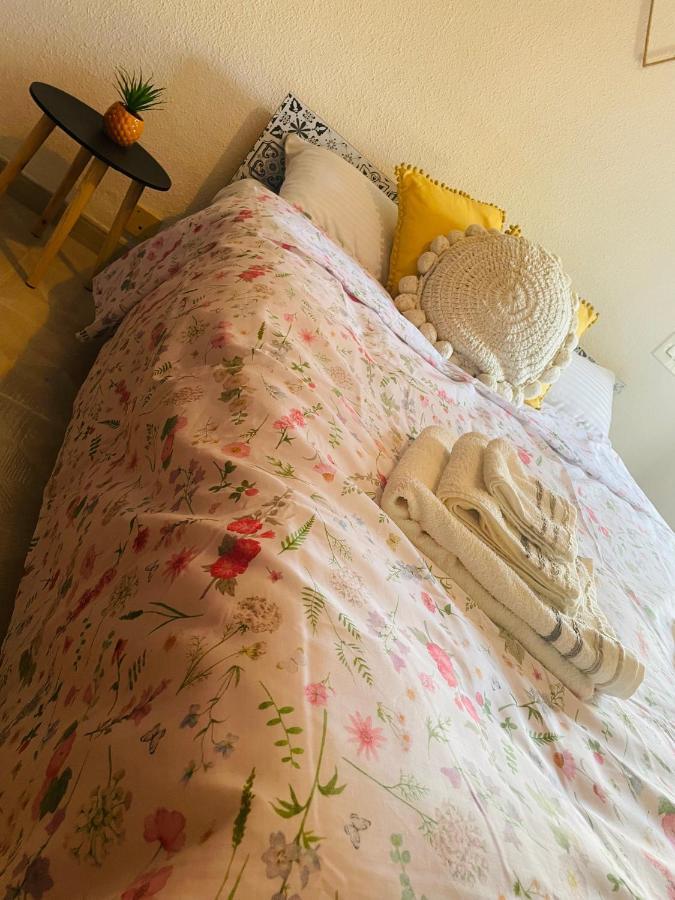 Cozy 2-Bedroom Serviced Apartment With Netflix Sagunto Eksteriør bilde